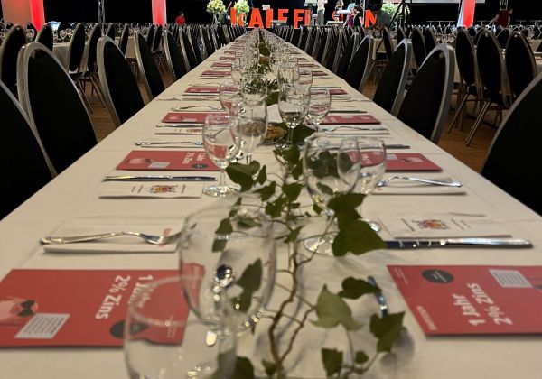 2023 mitgliederanlass frick tische