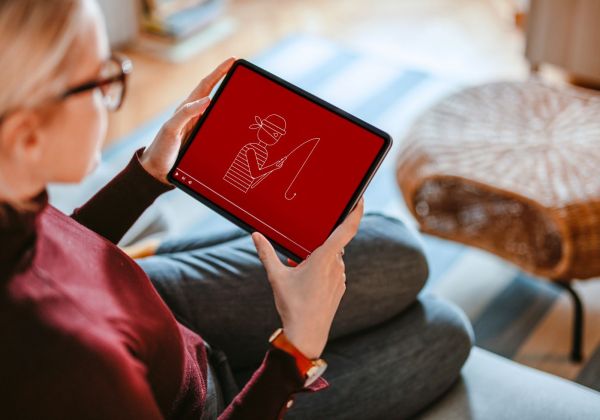 20230424 visa karte erklaerfilm keyvisual tablet